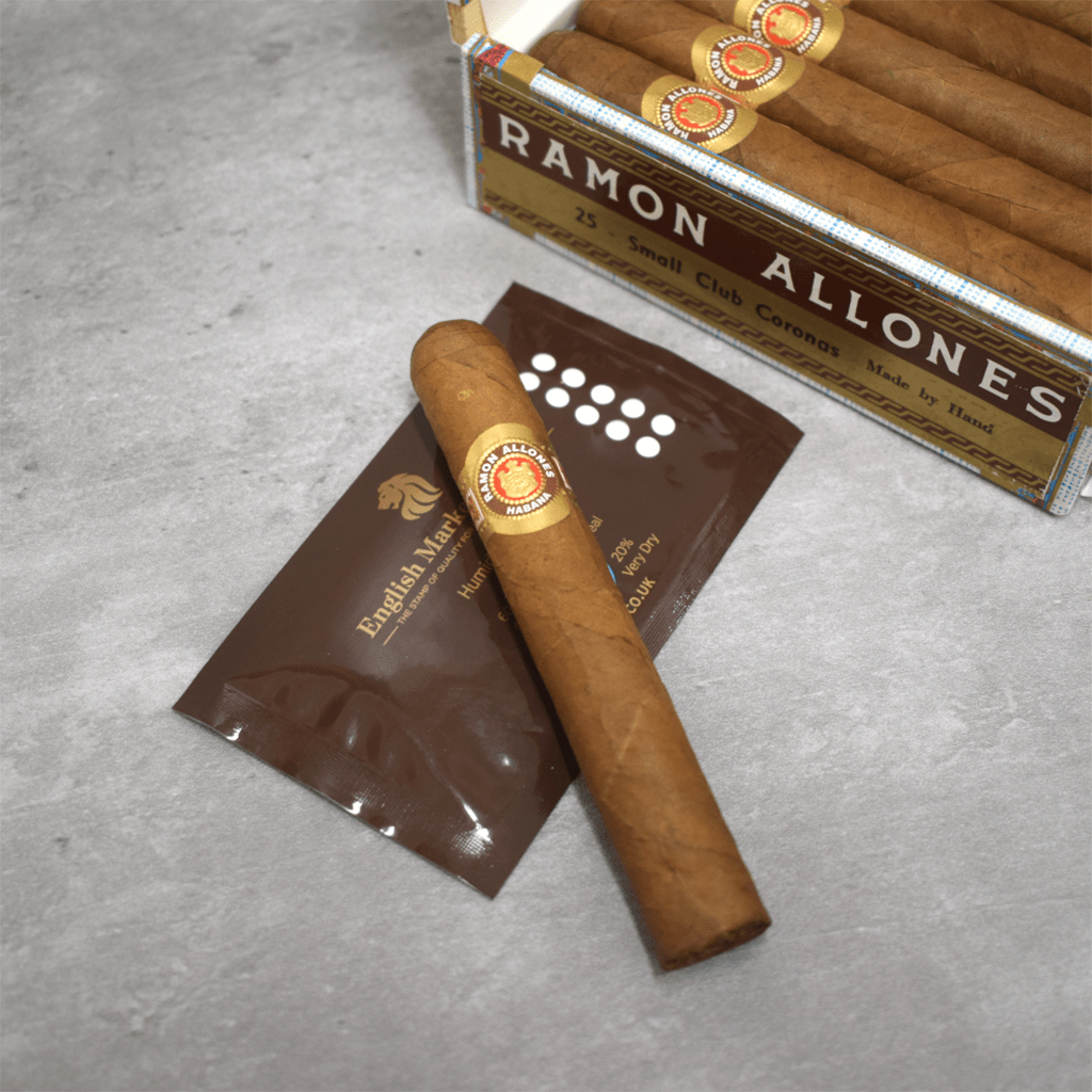 Ramon Allones Small Club Corona